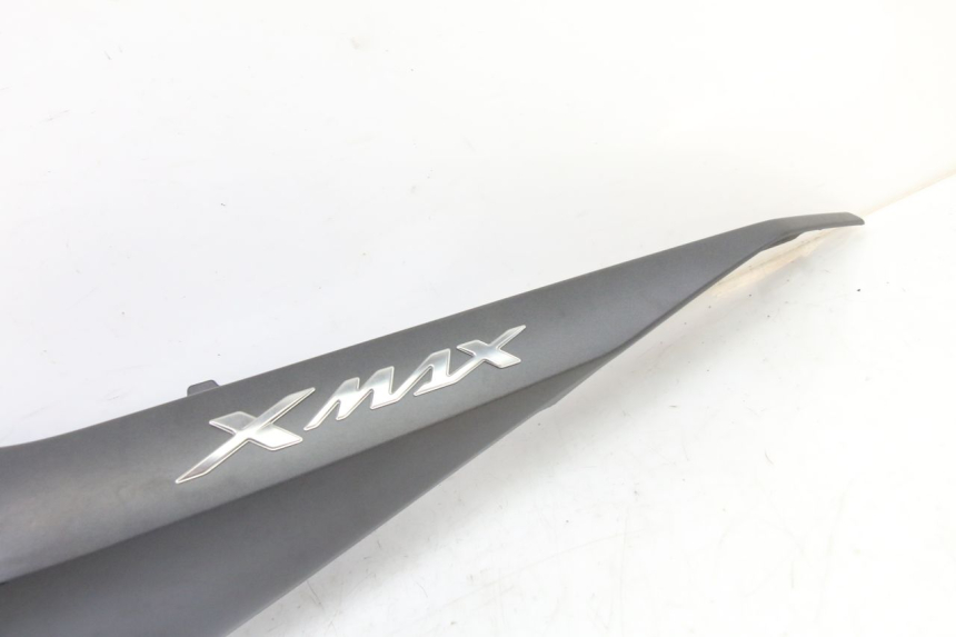 photo de CARENADO TRASERO IZQUIERDA YAMAHA XMAX X-MAX 125 (2021 - 2025)