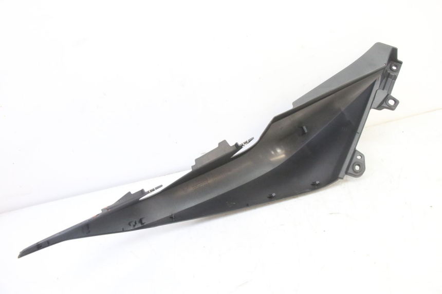 photo de CARENADO TRASERO IZQUIERDA YAMAHA XMAX X-MAX 125 (2021 - 2025)