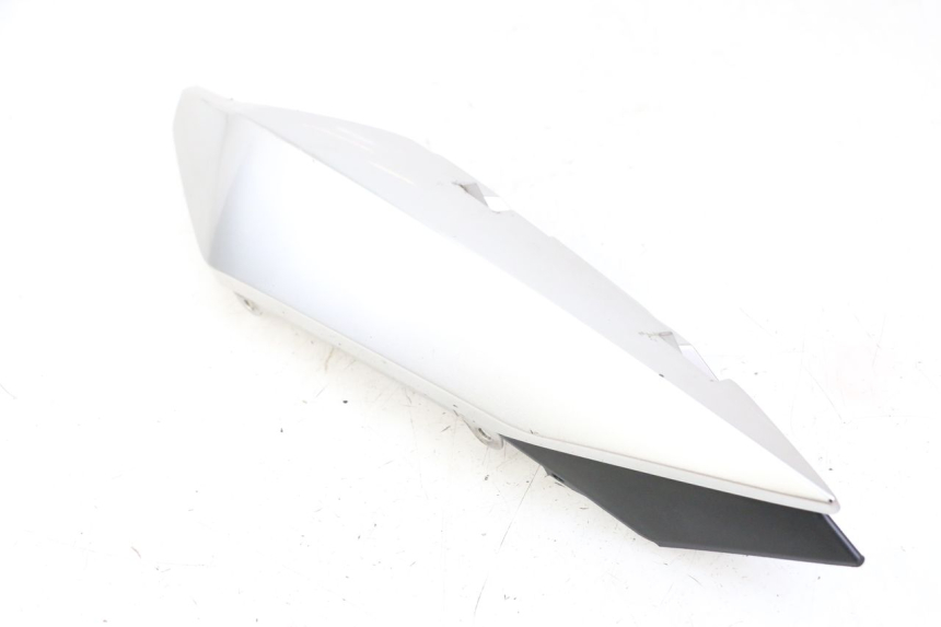 photo de CARENADO TRASERO IZQUIERDA YAMAHA XJ6 600 (2008 - 2016)