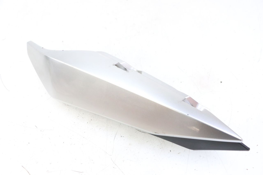 photo de CARENADO TRASERO IZQUIERDA YAMAHA XJ6 ABS 600 (2008 - 2016)