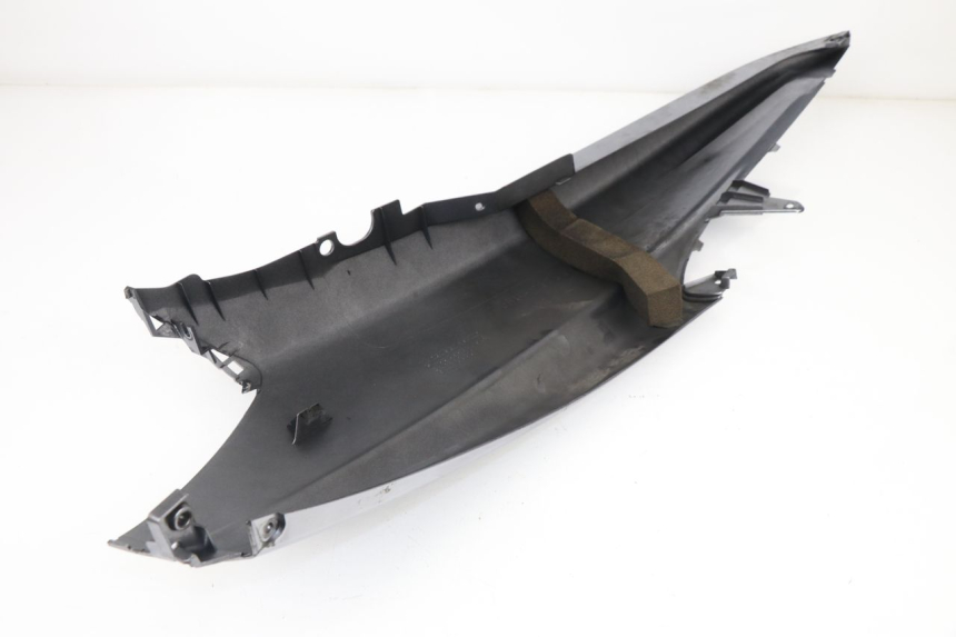 photo de CARENADO TRASERO IZQUIERDA YAMAHA YP MAJESTY 400 (2004 - 2008)