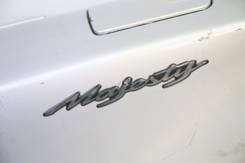 photo de CARENADO TRASERO IZQUIERDA YAMAHA YP MAJESTY 125 (2002 - 2006) - Otra perspectiva