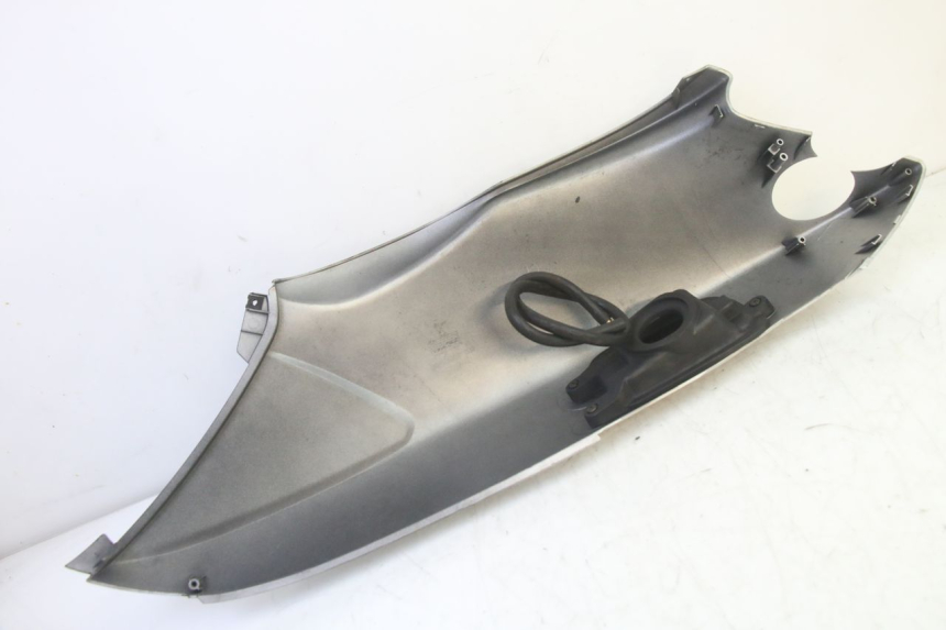 photo de CARENADO TRASERO IZQUIERDA YAMAHA YP MAJESTY 125 (2002 - 2006) - Recambio usado revisado