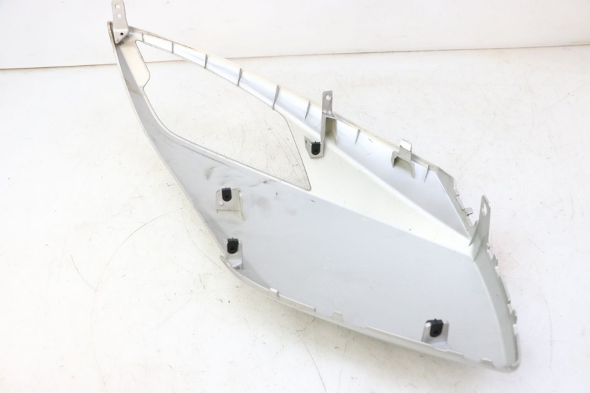 photo de FLANCO LATERAL DELANTERO DERECHO PEUGEOT CITYSTAR 50 (2013 - 2017)