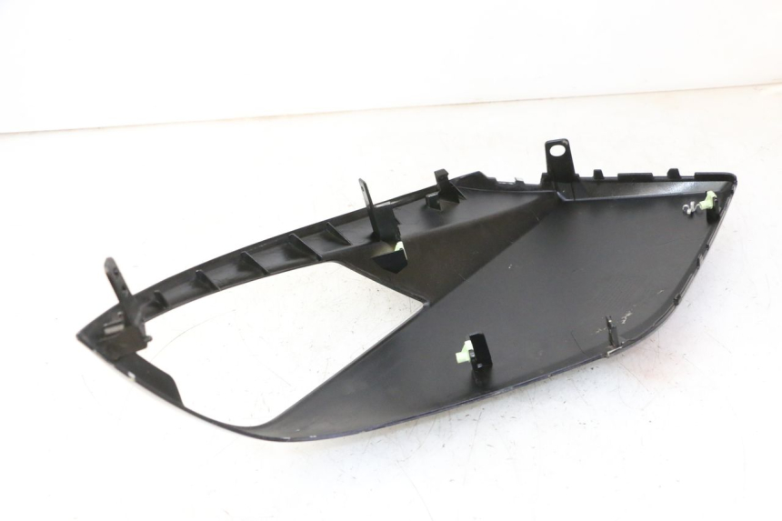 photo de FLANCO LATERAL DELANTERO DERECHO PEUGEOT CITYSTAR 50 (2013 - 2017)