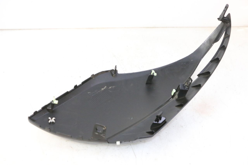 photo de FLANCO LATERAL DELANTERO DERECHO PEUGEOT CITYSTAR 50 (2013 - 2017)