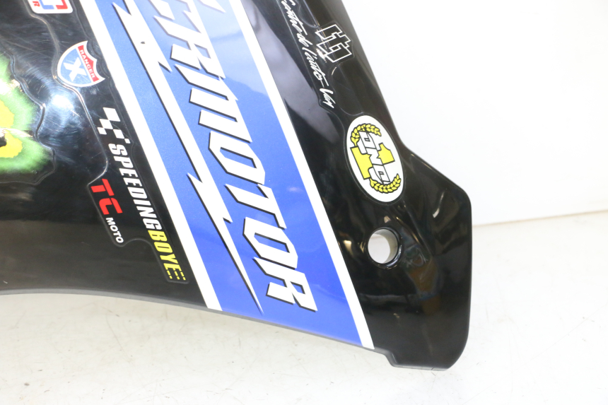 photo de CARENADO DELANTERO DERECHO STAHO FH 50 (2018 - 2019)