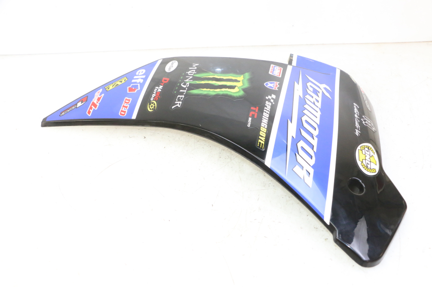 photo de CARENADO DELANTERO DERECHO STAHO FH 50 (2018 - 2019)