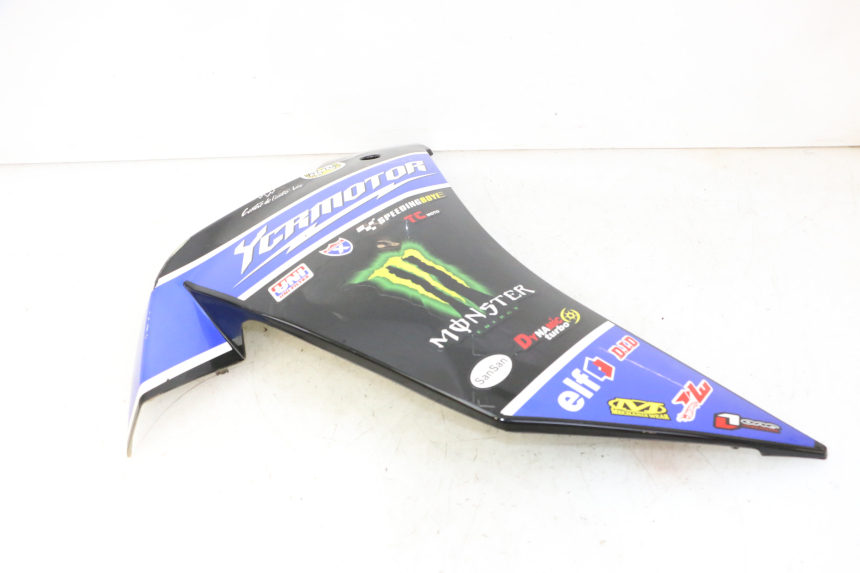 photo de CARENADO DELANTERO DERECHO STAHO FH 50 (2018 - 2019)