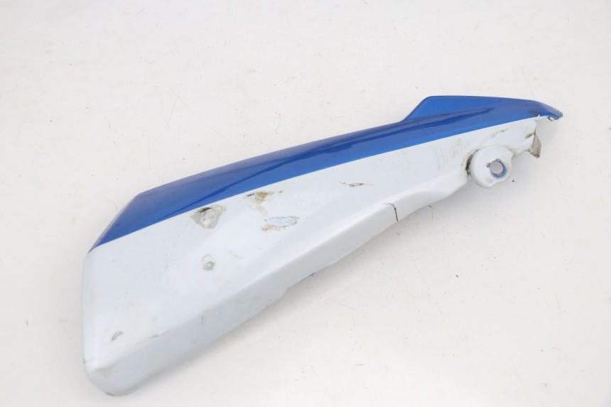 photo de CARENADO DELANTERO DERECHO SUZUKI GSR 750 (2011 - 2017) - Marcados y referencias originales