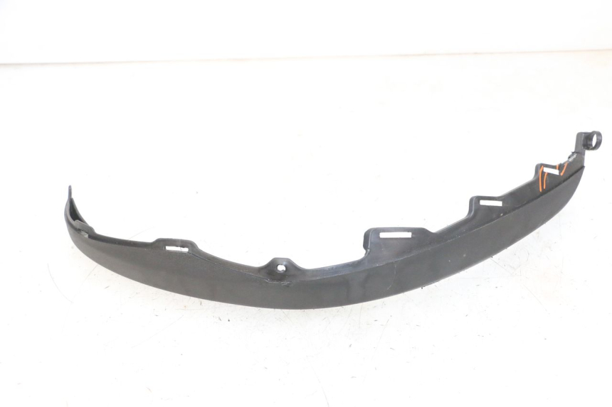 photo de CARENADO DELANTERO DERECHO PIAGGIO MP3 500 (2016 - 2018) - Zoom estado de uso