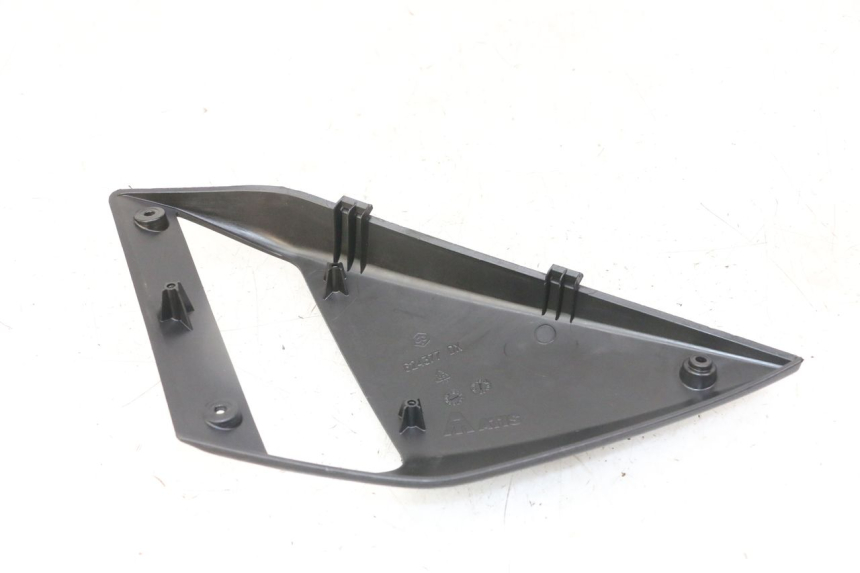 photo de CARENADO DELANTERO DERECHO GILERA NEXUS 125 (2009 - 2013)