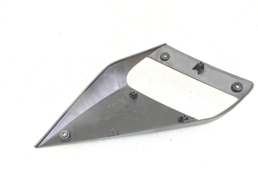 photo de CARENADO DELANTERO DERECHO GILERA NEXUS 125 (2009 - 2013)