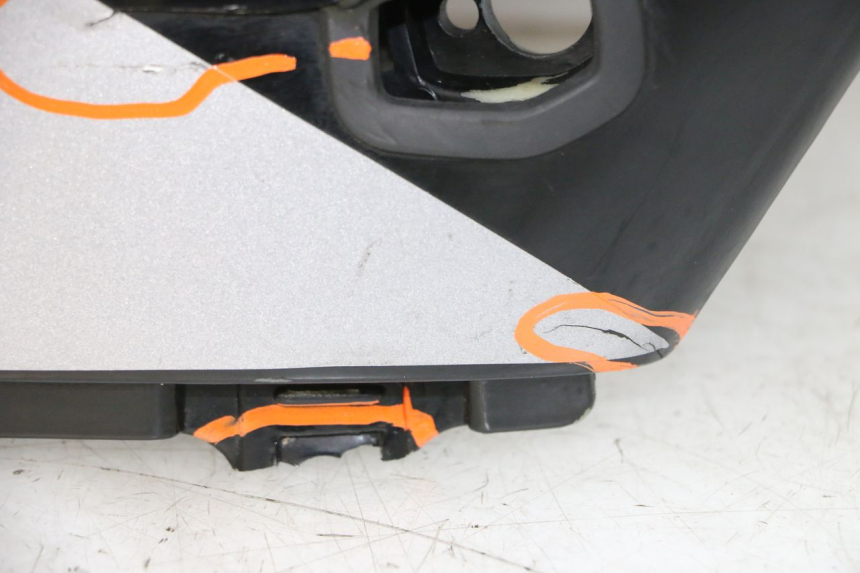 photo de CARENADO DELANTERO DERECHO HONDA NSR R 125 (1994 - 2003) - Otra perspectiva