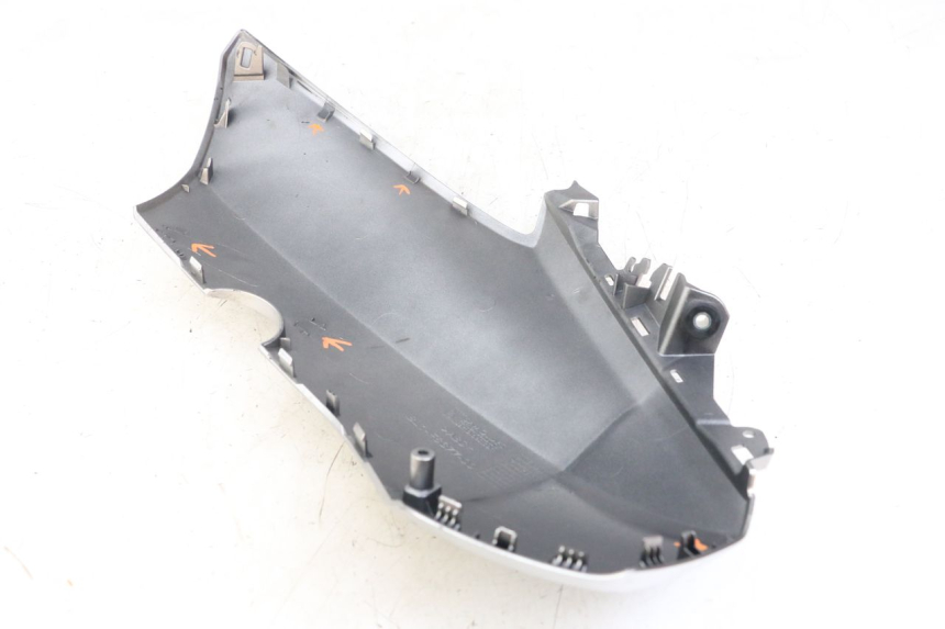 photo de FLANCO LATERAL DELANTERO DERECHO YAMAHA XMAX X-MAX ABS 125 (2017 - 2020)