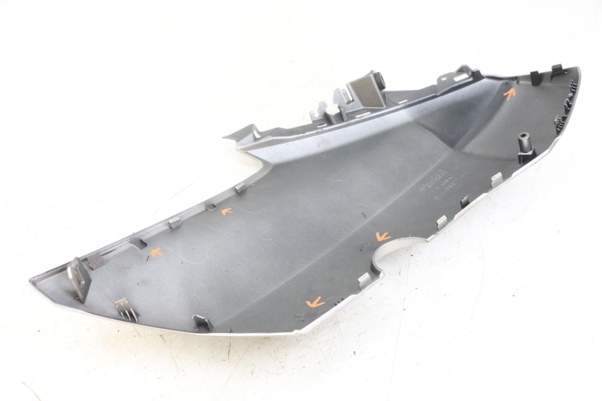 photo de FLANCO LATERAL DELANTERO DERECHO YAMAHA XMAX X-MAX ABS 125 (2017 - 2020)