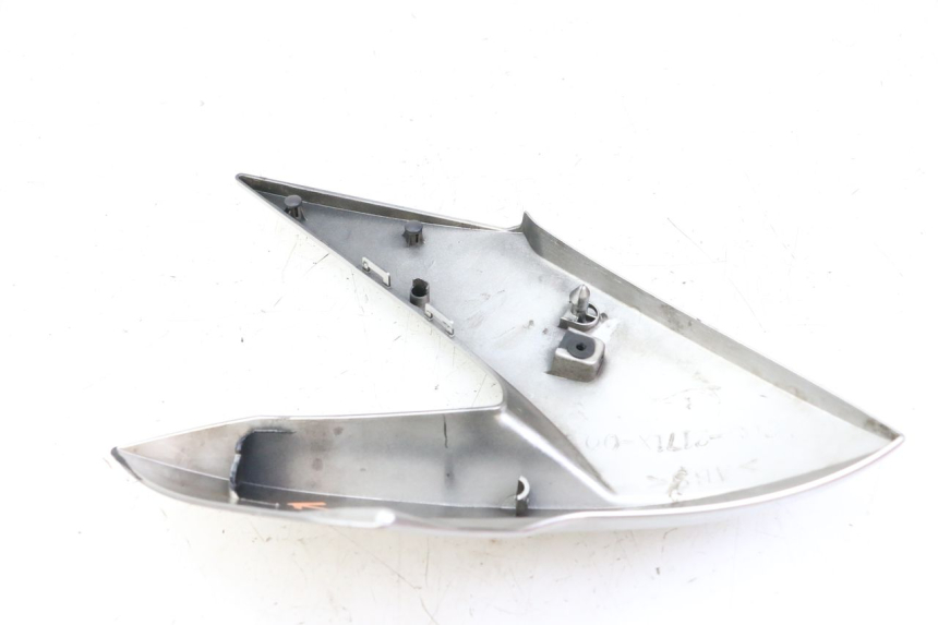 photo de CARENADO DELANTERO DERECHO YAMAHA XJ6 600 (2008 - 2016)