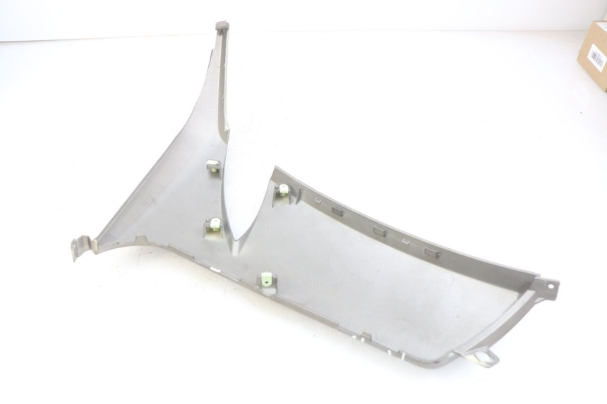 photo de FLANCO LATERAL DELANTERO IZQUIERDO PEUGEOT CITYSTAR 125 (2011 - 2017)