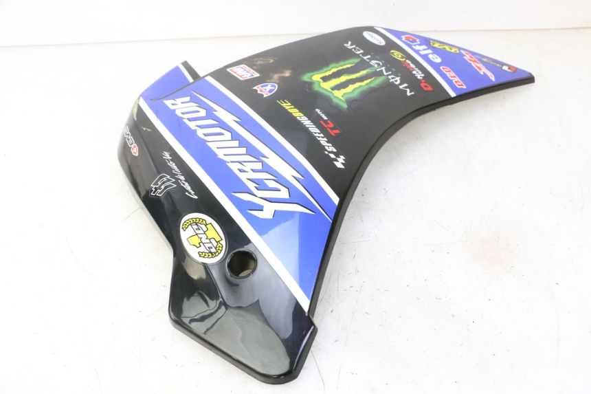 photo de CARENADO DELANTERO IZQUIERDO STAHO FH 50 (2018 - 2019)