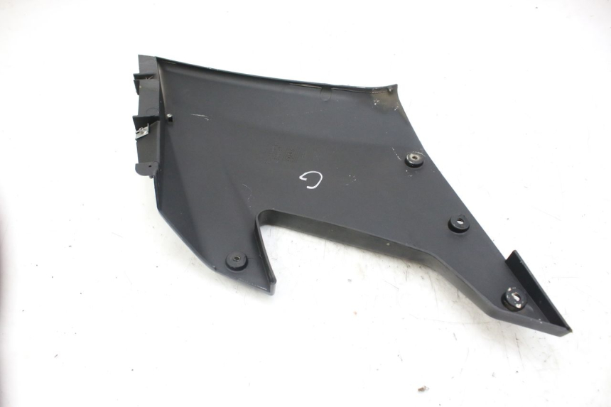 photo de FLANCO LATERAL DELANTERO IZQUIERDO DERBI GPR 50 (2004 - 2009)