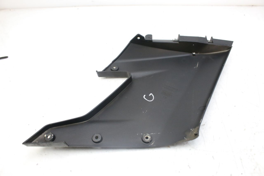 photo de FLANCO LATERAL DELANTERO IZQUIERDO DERBI GPR 50 (2004 - 2009)