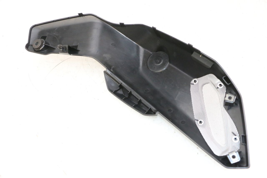 photo de CARENADO DELANTERO IZQUIERDO YAMAHA MT-07 MT07 ABS 700 (2018 - 2020) - Detalles de los puntos de fijación