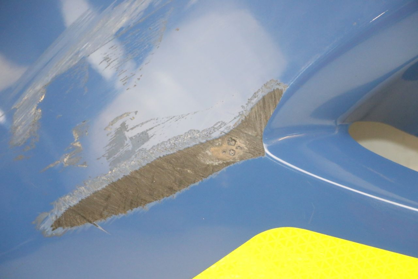 photo de FLANCO LATERAL DELANTERO IZQUIERDO YAMAHA TDM ABS 900 (2002 - 2014) - Marcados y referencias originales