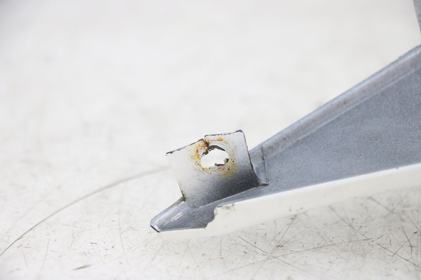 photo de CARENADO DELANTERO IZQUIERDO KSR TR SM 50 (2015 - 2018) - Primer plano técnico