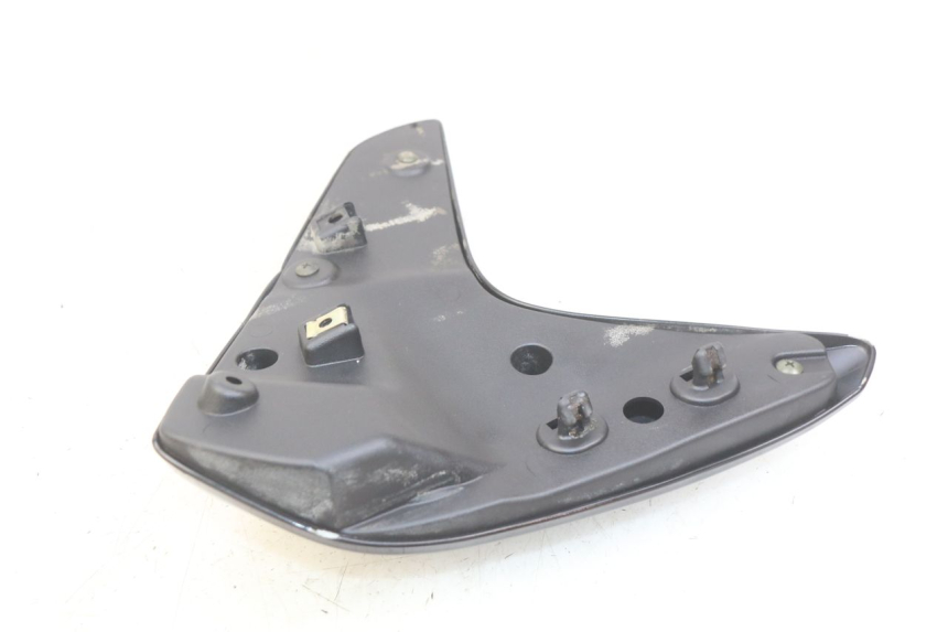 photo de FLANCO LATERAL DELANTERO IZQUIERDO SYM WOLF SB 125 (2011 - 2018)