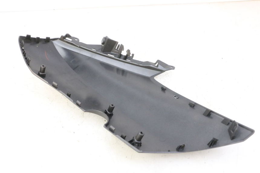 photo de CARENADO DELANTERO IZQUIERDO YAMAHA XMAX X-MAX 125 (2021 - 2025)