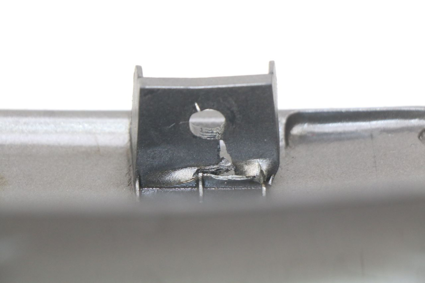 photo de FLANCO LATERAL DELANTERO IZQUIERDO KAWASAKI ZZR 600 (1995 - 2004)