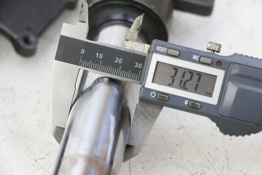 photo de Tubo de horquilla KYMCO AGILITY 4T 50 (2005 - 2018)