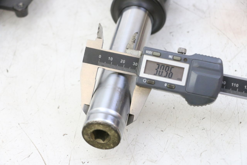 photo de BOTELLA HORQUILLA  KYMCO AGILITY NAKED RENOUVO 2T 50 (2011 - 2018)