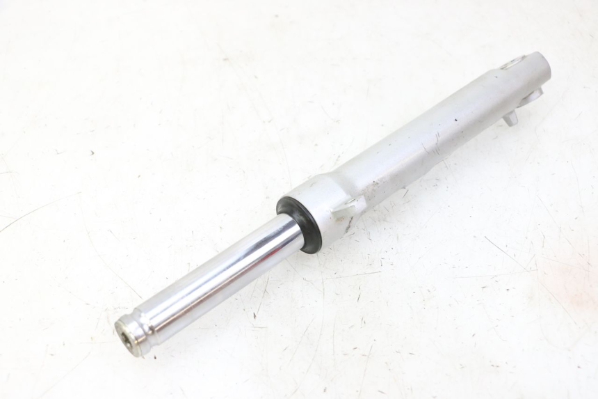 photo de BOTELLA HORQUILLA DERECHA  PEUGEOT KISBEE 4T 50 (2018 - 2022)