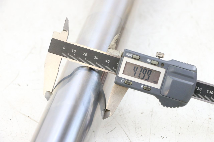 photo de BOTELLA HORQUILLA  YAMAHA FJR ABS 1300 (2006 - 2012) - Detalle de la pieza