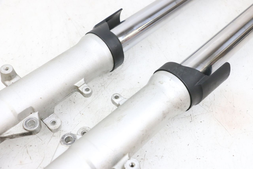 photo de BOTELLA HORQUILLA  YAMAHA FJR ABS 1300 (2006 - 2012) - Zoom sobre los componentes