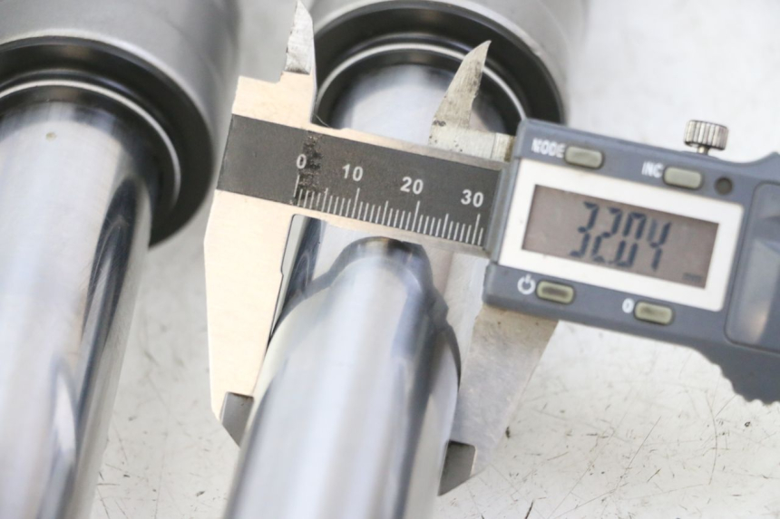 photo de TUBO DE HORQUILLA PIAGGIO FLY 2T 50 (2004 - 2017)