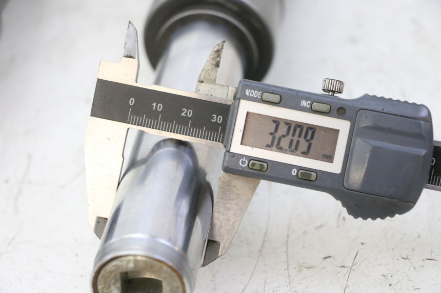 photo de TUBO DE HORQUILLA PIAGGIO FLY 2T 50 (2004 - 2017)