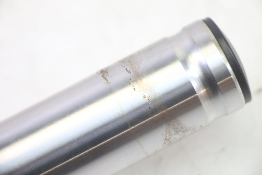 photo de BOTELLA HORQUILLA IZQUIERDA SYM FIDDLE 3 III 125 (2014 - 2020) - Marcados y referencias originales