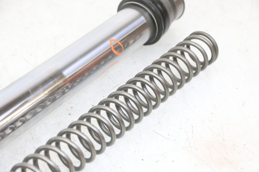 photo de BOTELLA HORQUILLA IZQUIERDA YAMAHA YZ 125 (1998 - 2005)