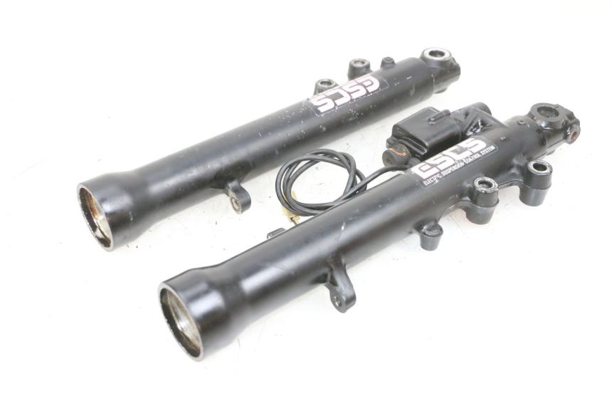 photo de BOTELLA HORQUILLA  KAWASAKI GPX R WARBIRD 600 (1988 - 1993) - Características distintivas