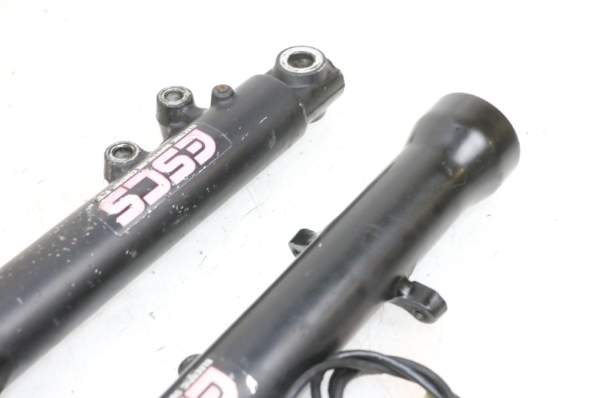 photo de BOTELLA HORQUILLA  KAWASAKI GPX R WARBIRD 600 (1988 - 1993) - Zoom sobre los componentes