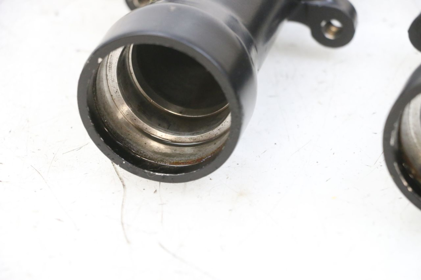 photo de BOTELLA HORQUILLA  KAWASAKI GPX R WARBIRD 600 (1988 - 1993) - Detalles de los puntos de fijación