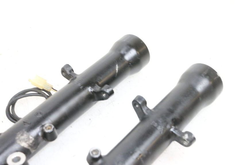 photo de BOTELLA HORQUILLA  KAWASAKI GPX R WARBIRD 600 (1988 - 1993) - Estado de la superficie y material