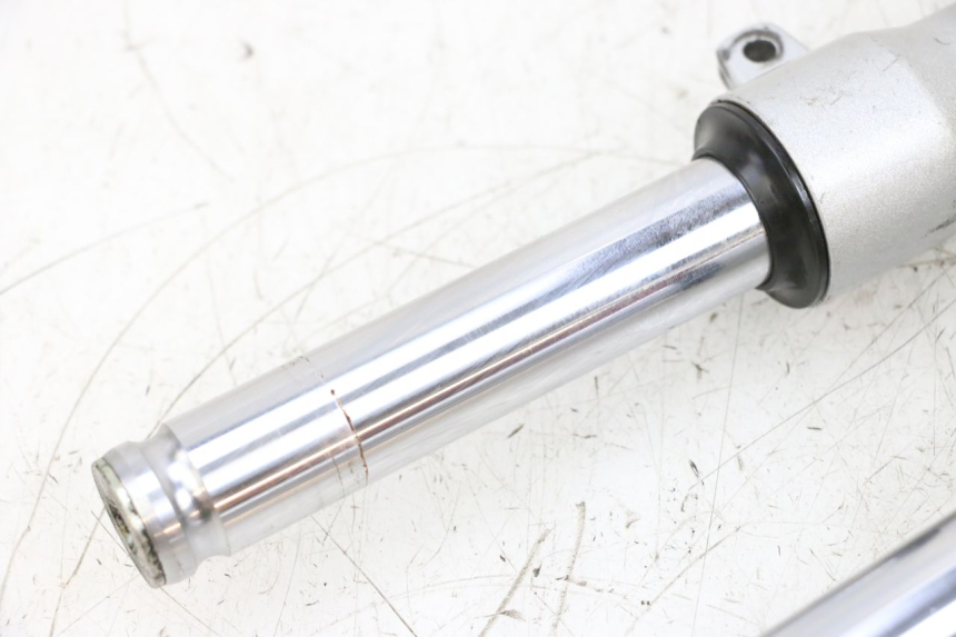 photo de BOTELLA HORQUILLA  PEUGEOT KISBEE 4T 50 (2018 - 2022) - Otra vista del artículo