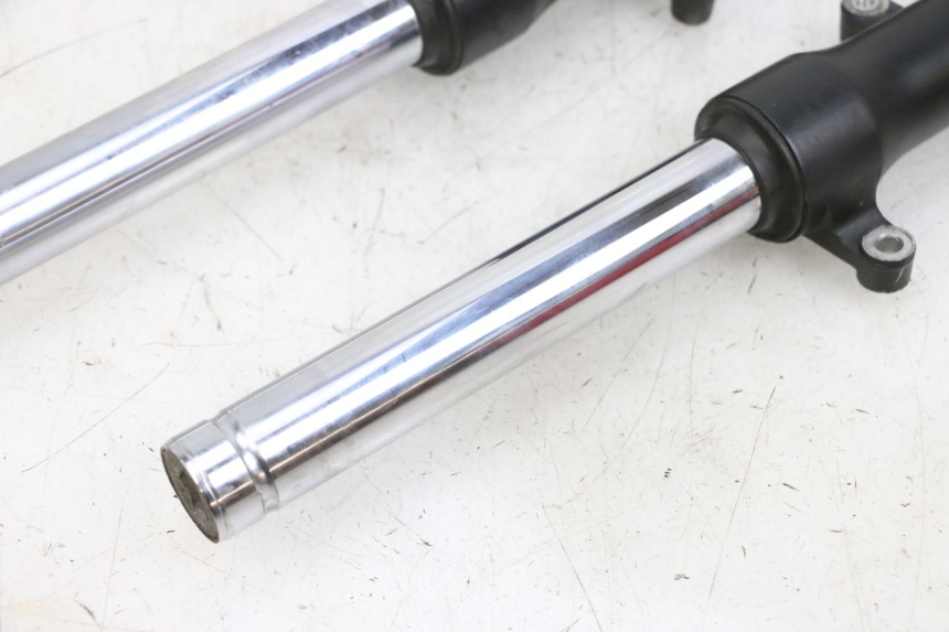 photo de BOTELLA HORQUILLA  PIAGGIO NEW TYPHOON 50 (2018 - 2021) - Otra vista del artículo