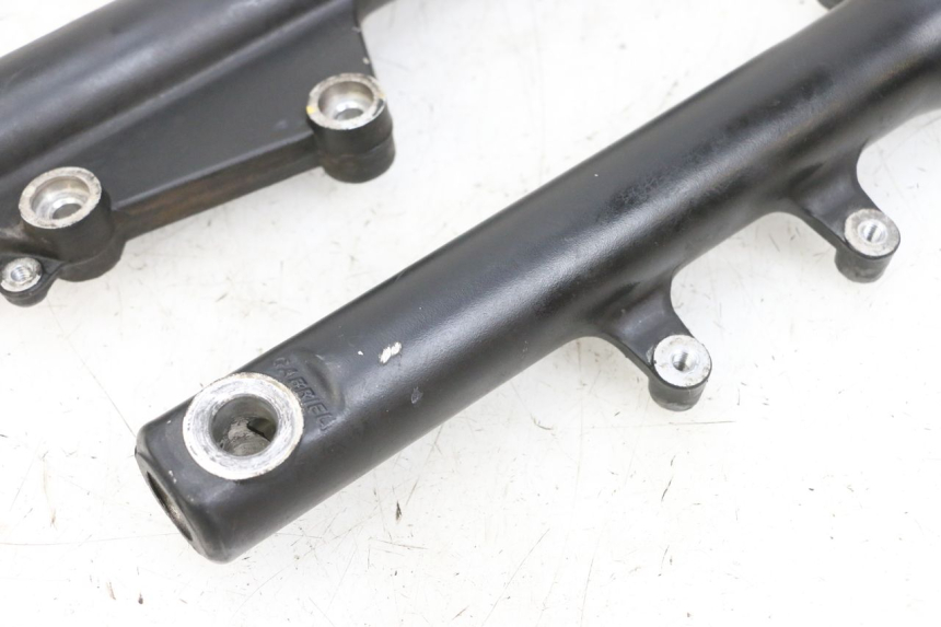 photo de BOTELLA HORQUILLA  PIAGGIO NEW TYPHOON 50 (2018 - 2021) - Zoom sobre los componentes