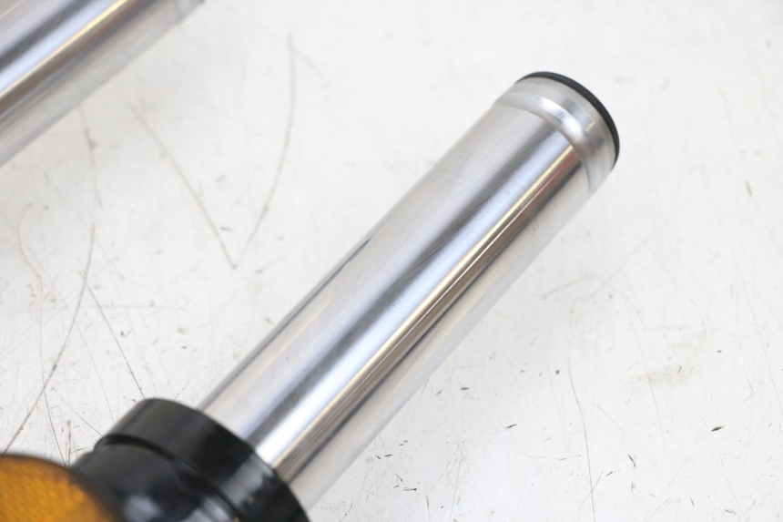 photo de TUBO DE HORQUILLA SYM ORBIT 2 4T 50 (2008 - 2017) - Estado de la superficie y material