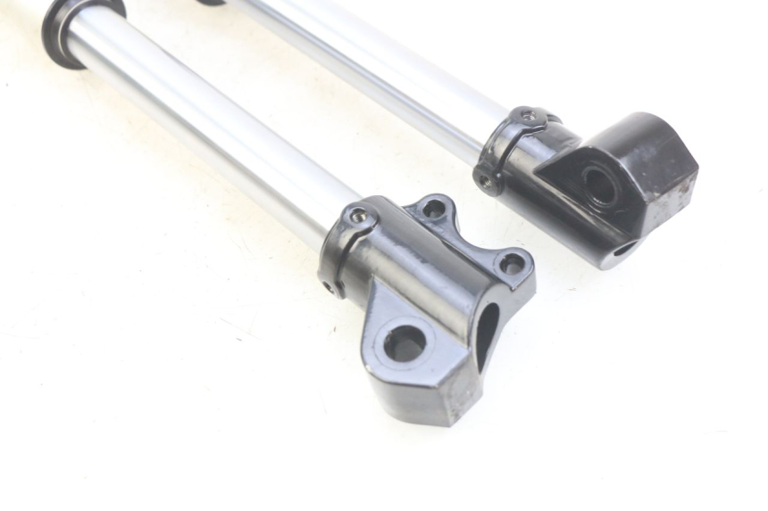 photo de TUBO DE HORQUILLA APOLLO RFZ 150