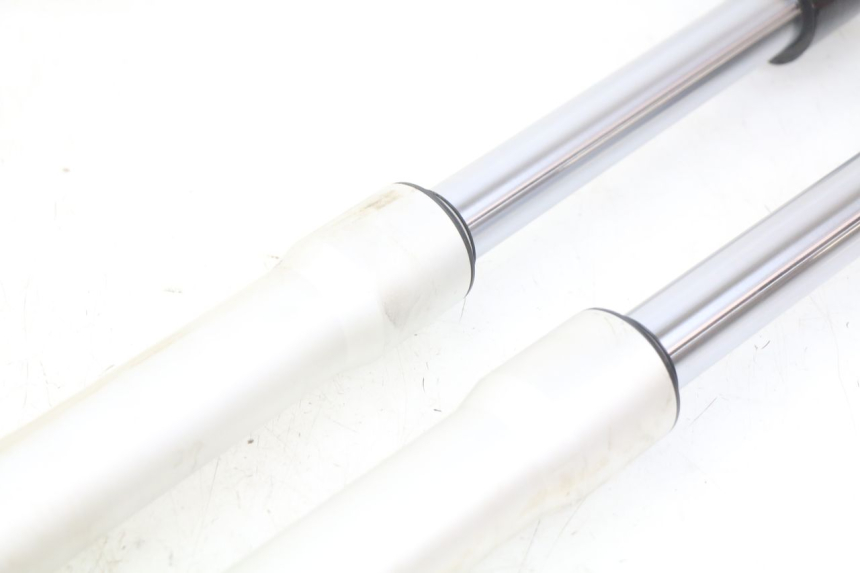 photo de TUBO DE HORQUILLA APOLLO RFZ 150